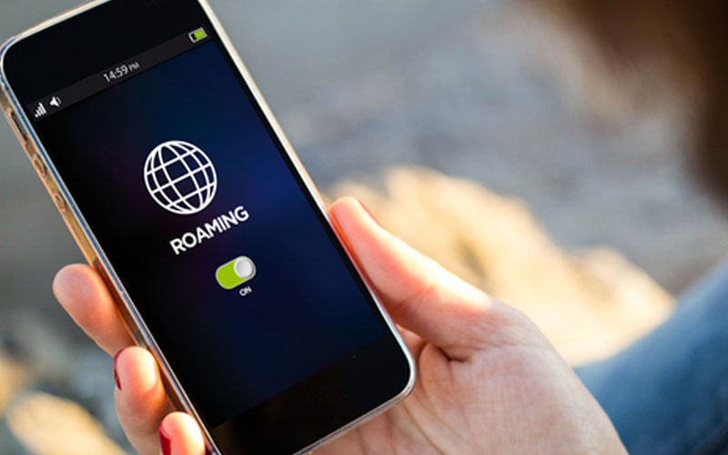 Comprendre l'itinérance : comment votre téléphone reste connecté en voyage
